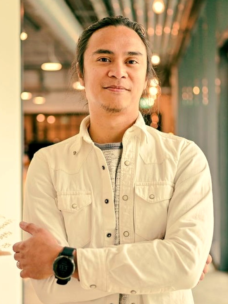 Tim Santos, Partner